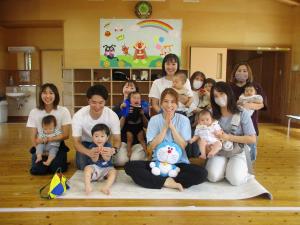 親子ヨガ集合写真