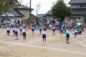 駒ケ嶺保育所フラフープ遊戯