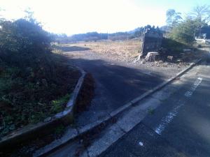 北側進入路からの写真