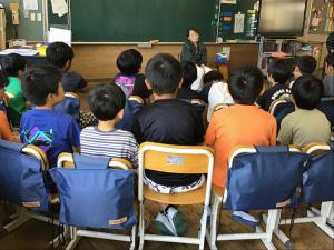 新地小　読書活動ボランティア　昔語り
