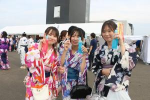祭りの様子