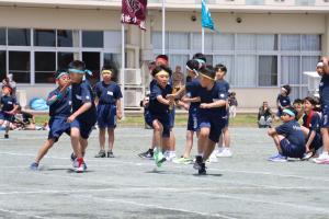 新地小学校　紅白対抗リレー
