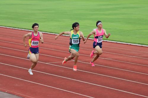 男子中学3年100m向坂玲陽